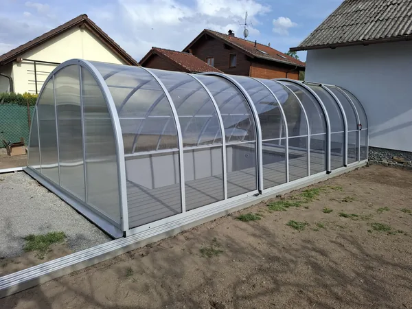 Realizace 2.2 – zastřešení bazénu
